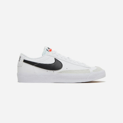 Zapatilla Nike BLAZER LOW '77 BG DA4074 101 Unisex